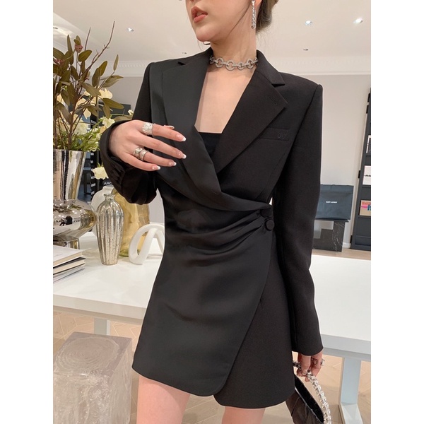 Đầm blazer dáng ngắn và ôm thương hiệu thời trang cao cấp