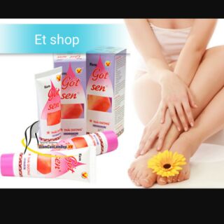 Gót sen trị nứt nẻ khô da