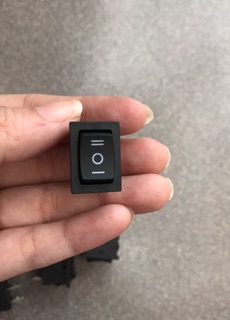 nút công tắc 3 chân
