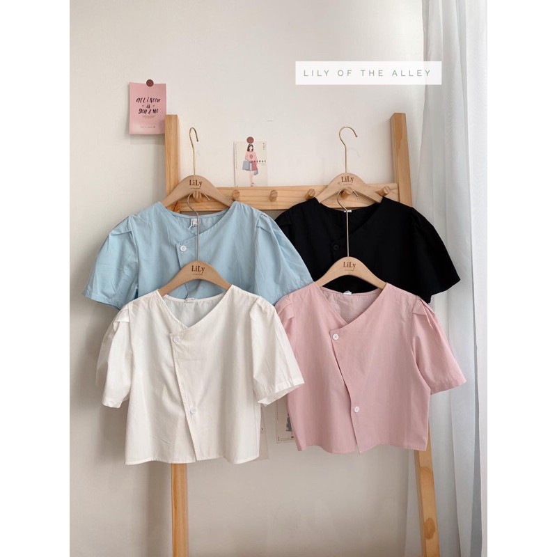 Croptop vạt chéo 2 khuy