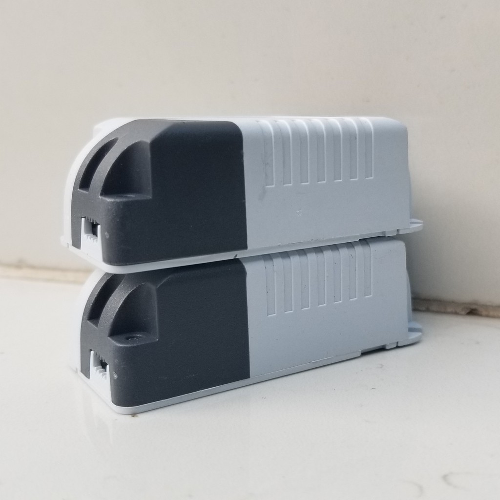 BOX NHỰA DRIVER LED 66mm*32mm*22m KW6