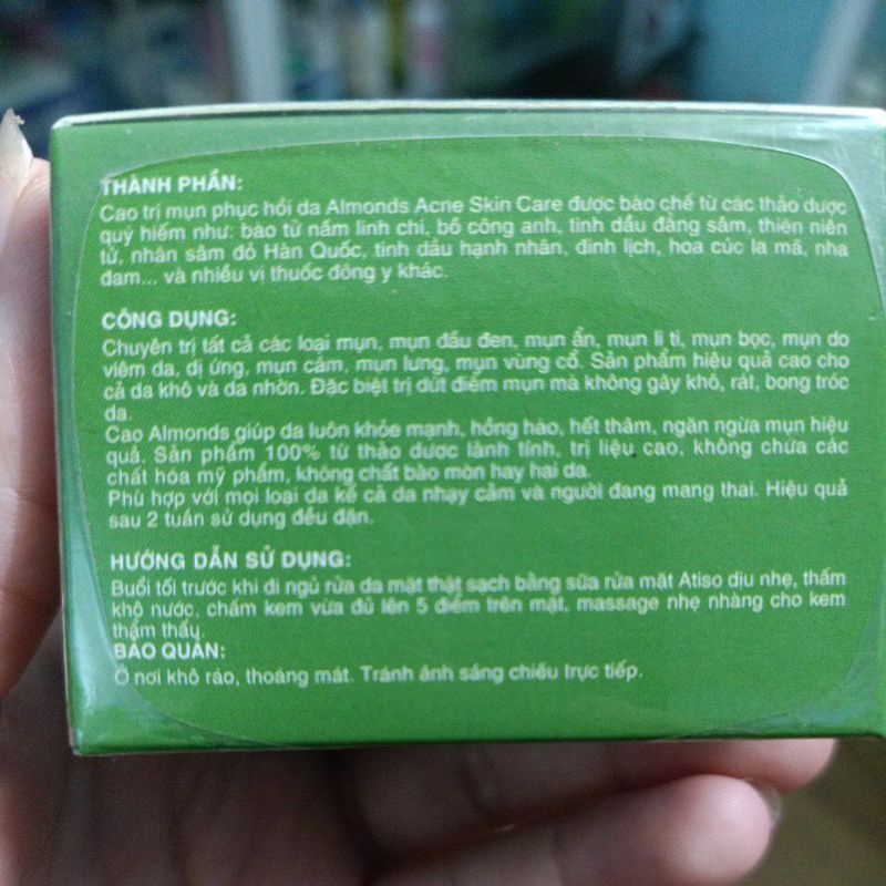 Kem dưỡng da ban ngày hạnh nhân ,cao nám, cao mụn  Almonds