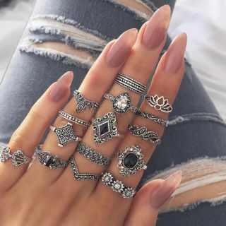 Nhẫn nữ Thái Lan bộ 15 chiếc. Hàng nhập.