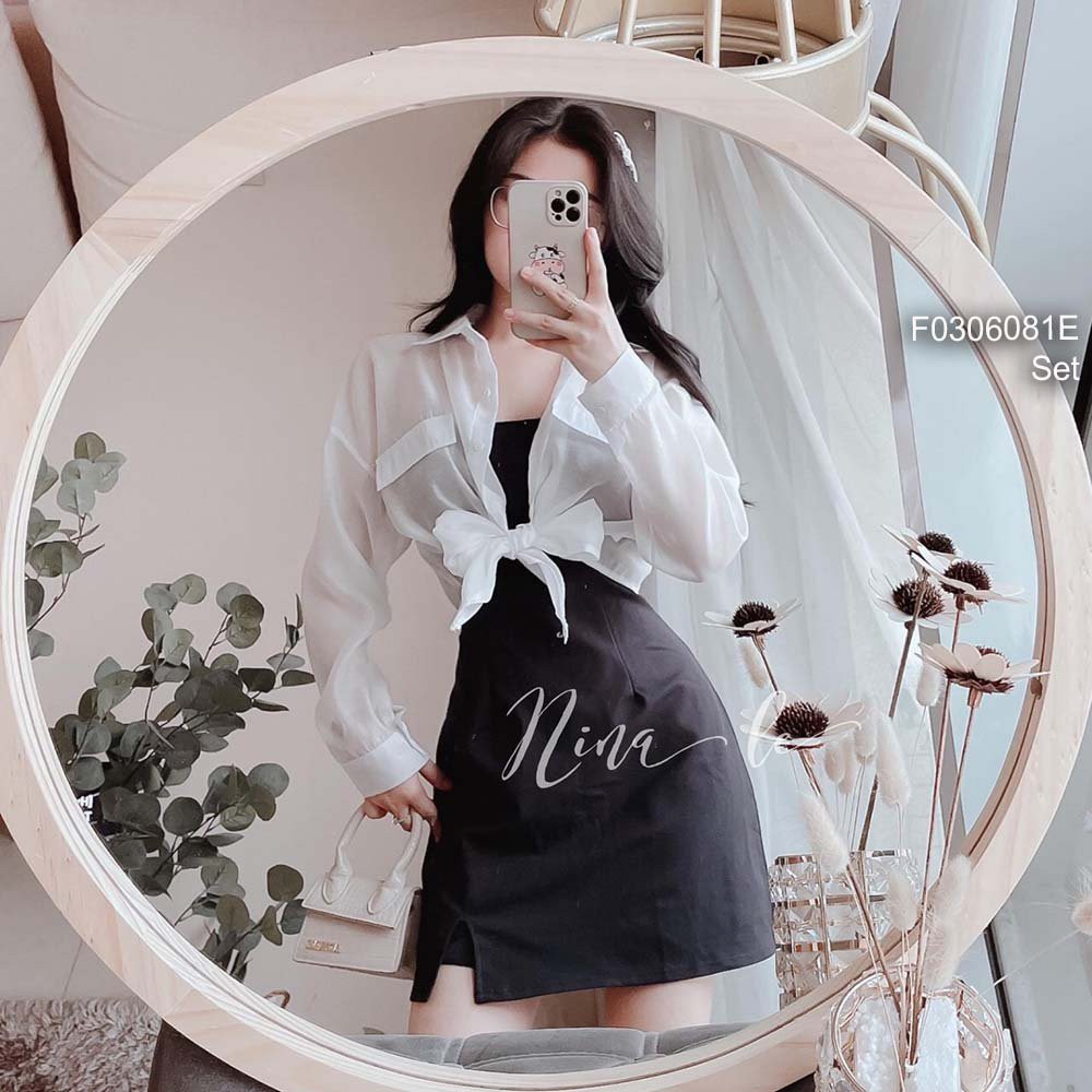Set áo sơ mi trắng croptop vạt buộc nơ tay dài phối đầm đen xẻ lai 2 dây!