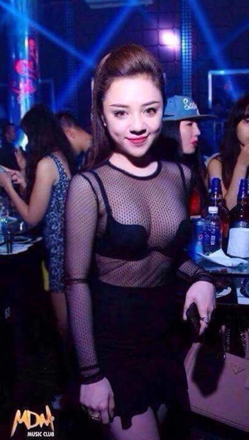 Áo chip nữ mutiquay (mặc được 7 kiểu) | BigBuy360 - bigbuy360.vn