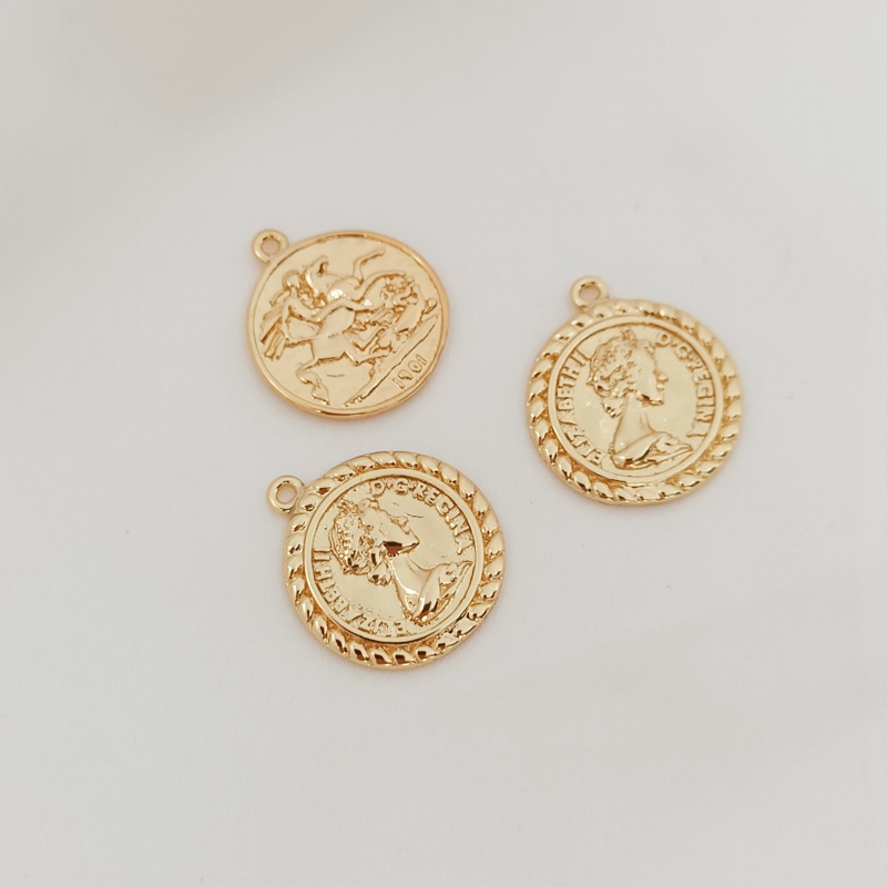 Mặt Dây Chuyền 14K Hình Đồng Xu Khắc Chữ Queen Màu Sắc Cổ Điển diy