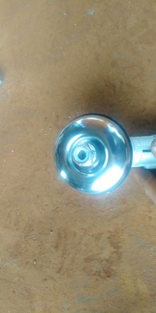 Đầu bò ráp máy phát cỏ