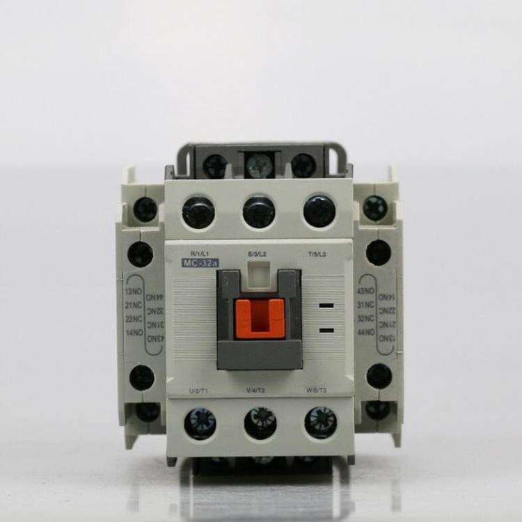 Contactor LS 3P 32A MC-32a