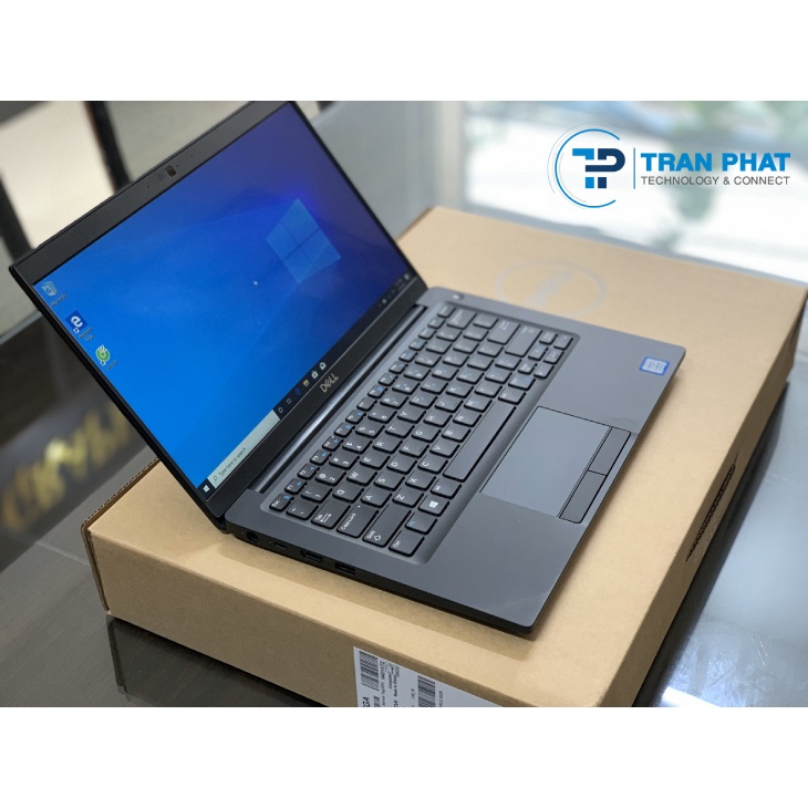 Laptop Dell Latitude 7390, Core i7 8650U, RAM 8GB, SSD 256GB