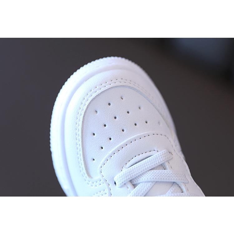 Giày Thể Thao Đế Mềm Siêu Nhẹ Thoáng Khí Phong Cách Vintage Thời Trang Cho Trẻ Em