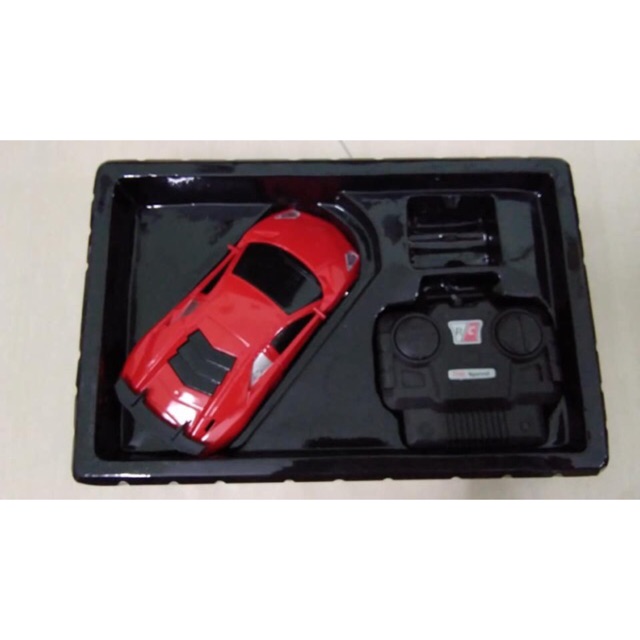 Xe đua điều khiển