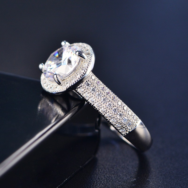 Nhẫn Đính Hôn Kim Cương Vàng Trắng Phong Cách Sang Trọng Thời Trang cho Nữ