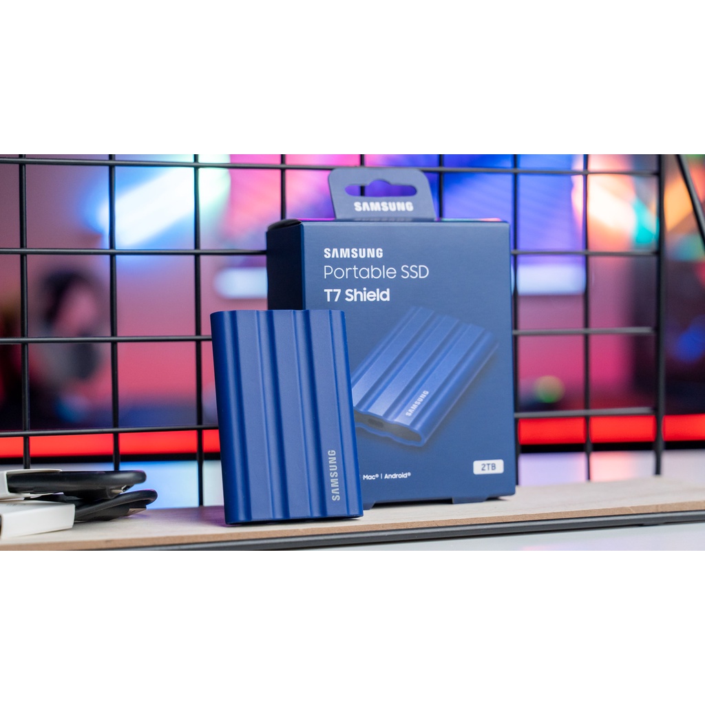 Ổ Cứng Di Động External SSD Samsung T7 Shield 1TB /2TB/4TB USB 3.2 Gen 2 Bảo hành 3 năm - Chính hãng Samsung
