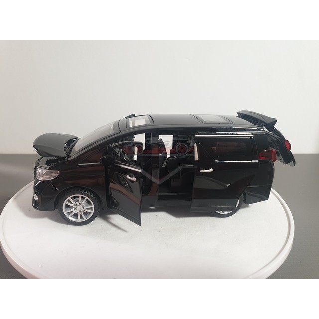 Xe mô hình Toyota Alphard, tỉ lệ 1:32