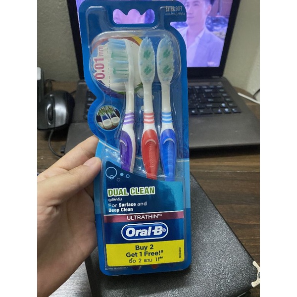 Bàn chải đánh răng Oral B