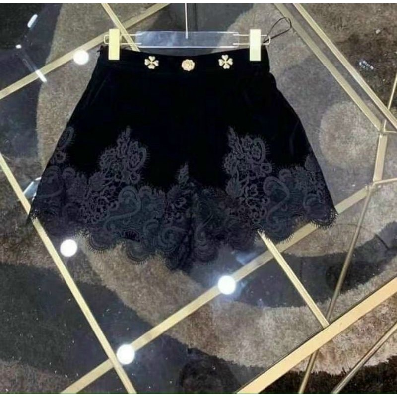 Váy nhung pha ren mẫu mới