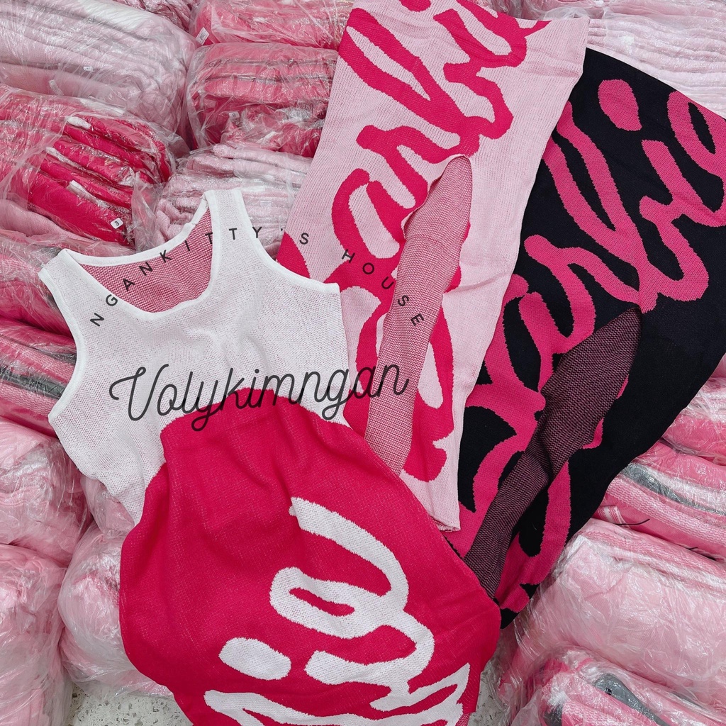 Đầm 3 lỗ xẻ Barbie