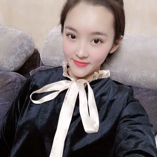 Váy Nhung cổ nơ