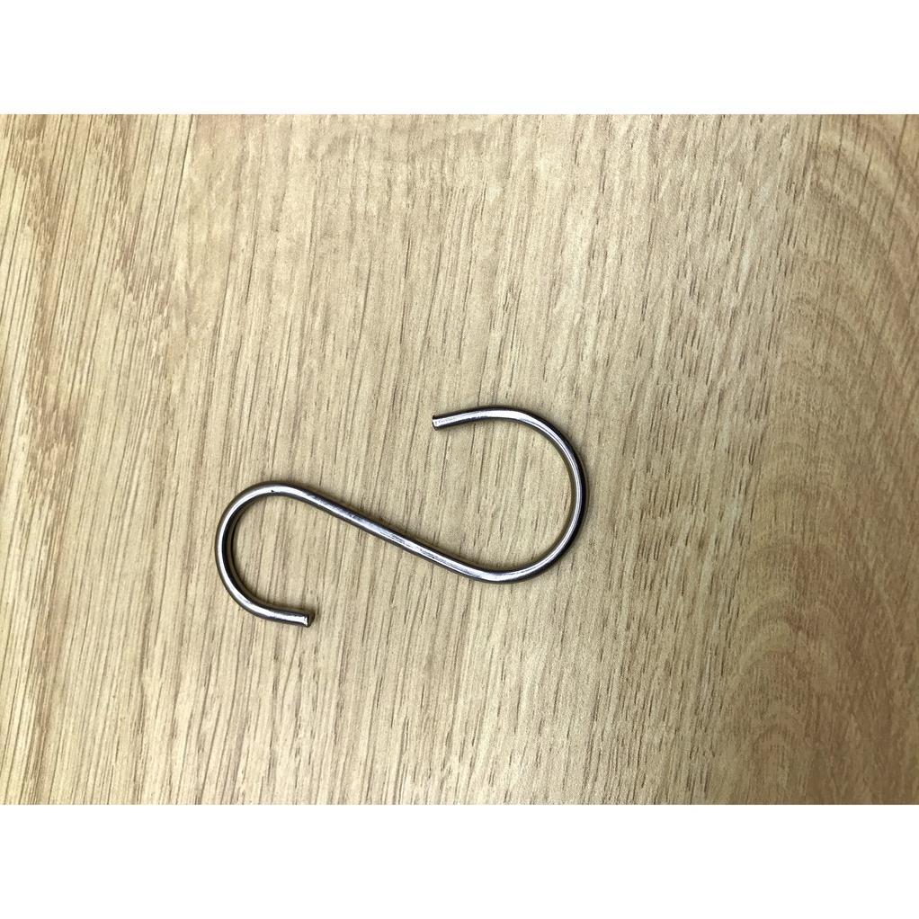 1 móc treo hình chử s 100% inox đủ size