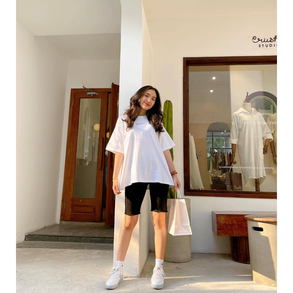 BIKER JEAN TUA LAI TRẮNG/ĐEN LY STORE