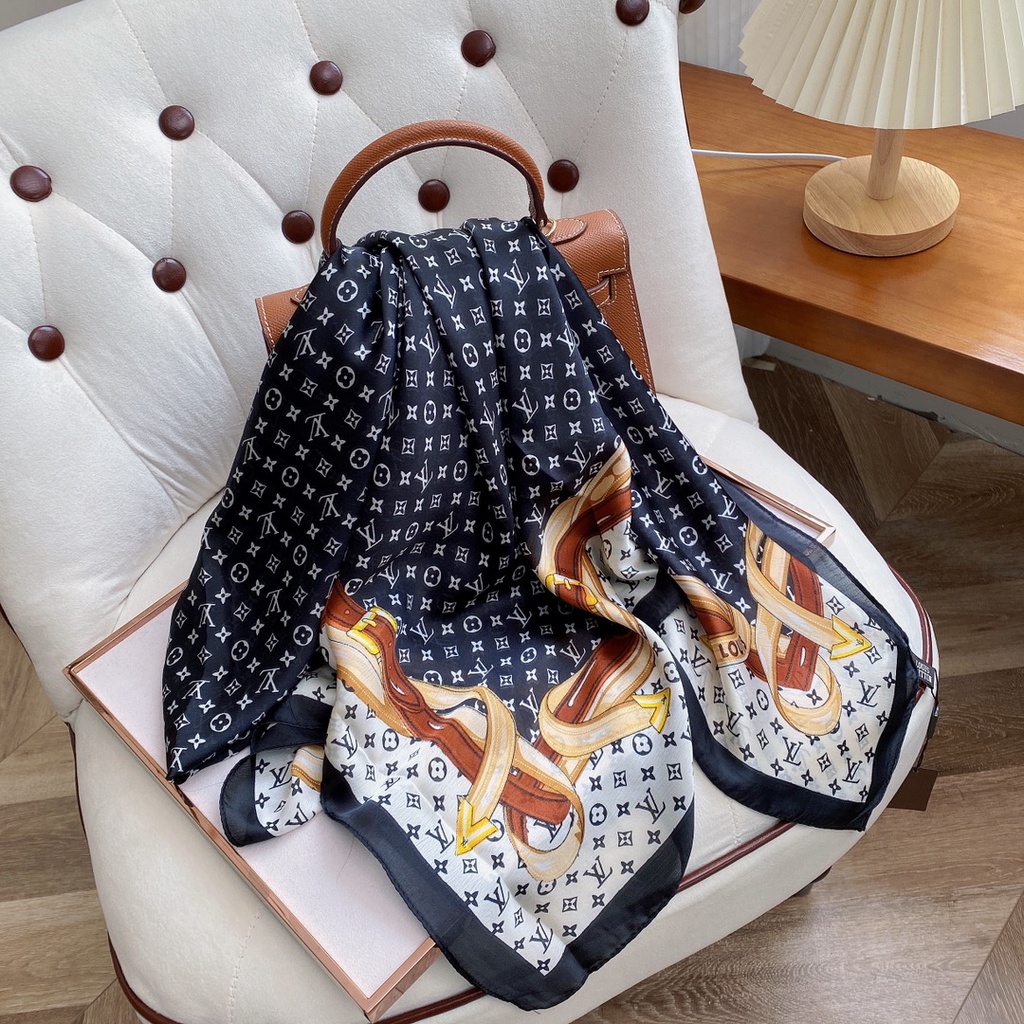 Khăn Choàng Lụa Dài Chống Nắng In Chữ Sang Trọng Cho Nữ 2022