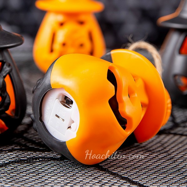 Đèn cầy đèn led trái bí Halloween để bàn trang trí tiệc