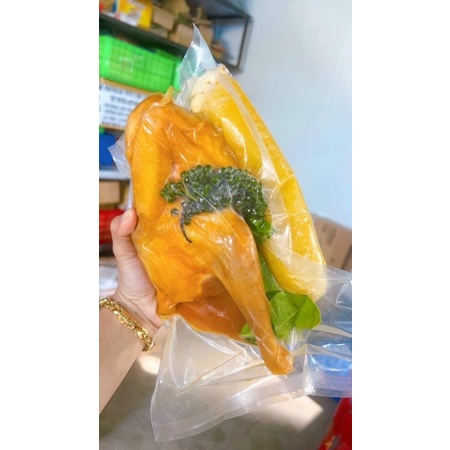 GÀ HẤP NƯỚC MẮM NHĨ - kèm xôi chiên-Còn tầm 1kg-1kg2 luôn topping