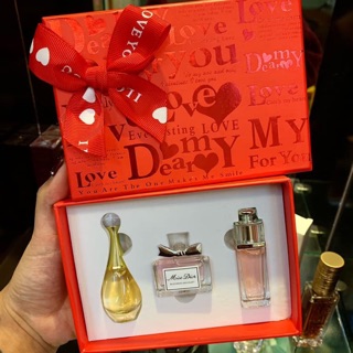 Set nước hoa mini Dior hộp quà bọc trái tim dập nổi