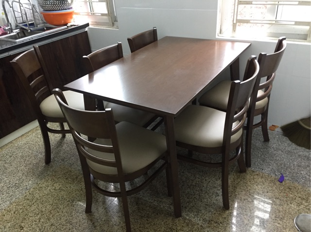 Bàn ghế ăn gia đình