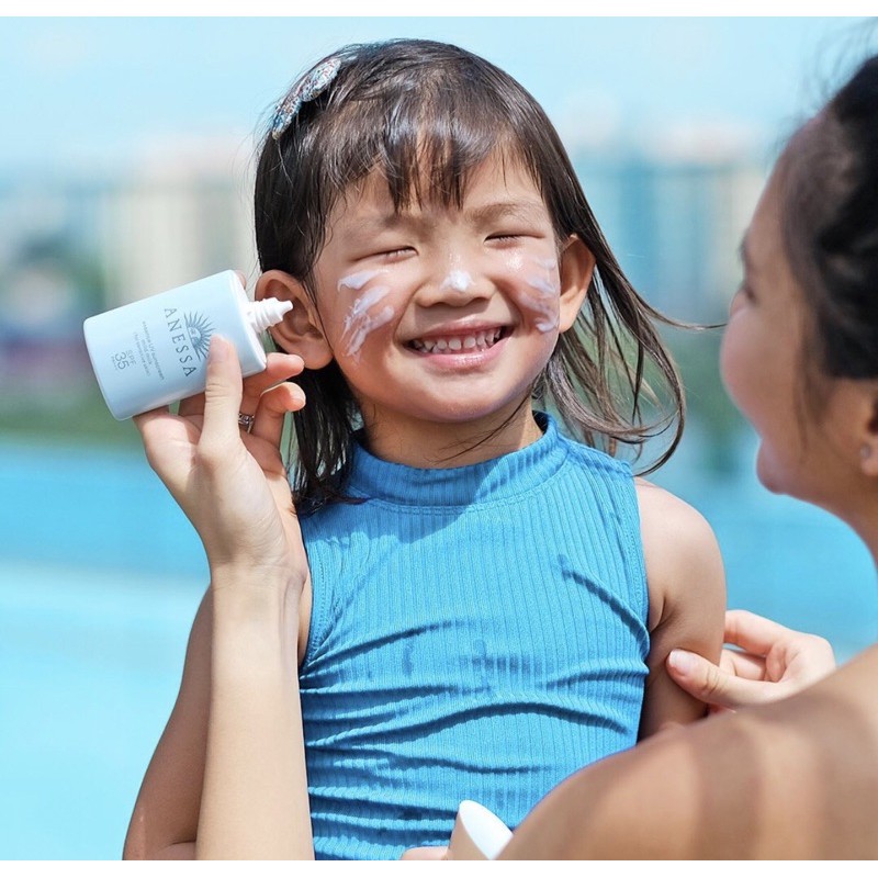Kem chống nắng Anessa Shiseido Perfect UV Sunscreen Skincare Milk 60ml
