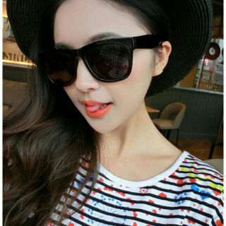 Kính chữ V thời trang