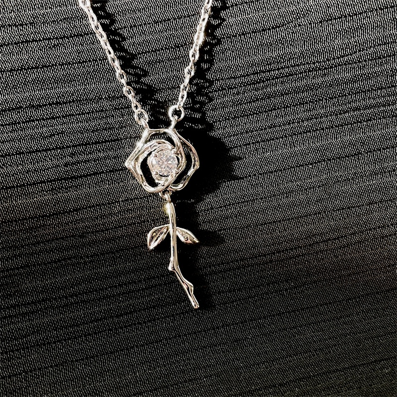 Vòng cổ Mặt Hoa Hồng Đính Đá Zircon Phong Cách Hàn Quốc