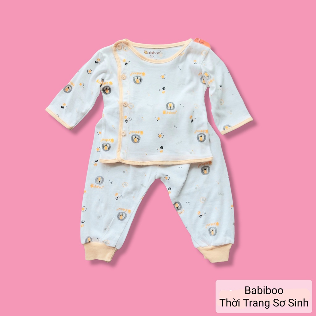 Bộ quần áo sơ sinh tay dài cài lệch Babiboo 100% cotton họa tiết nhí cho bé