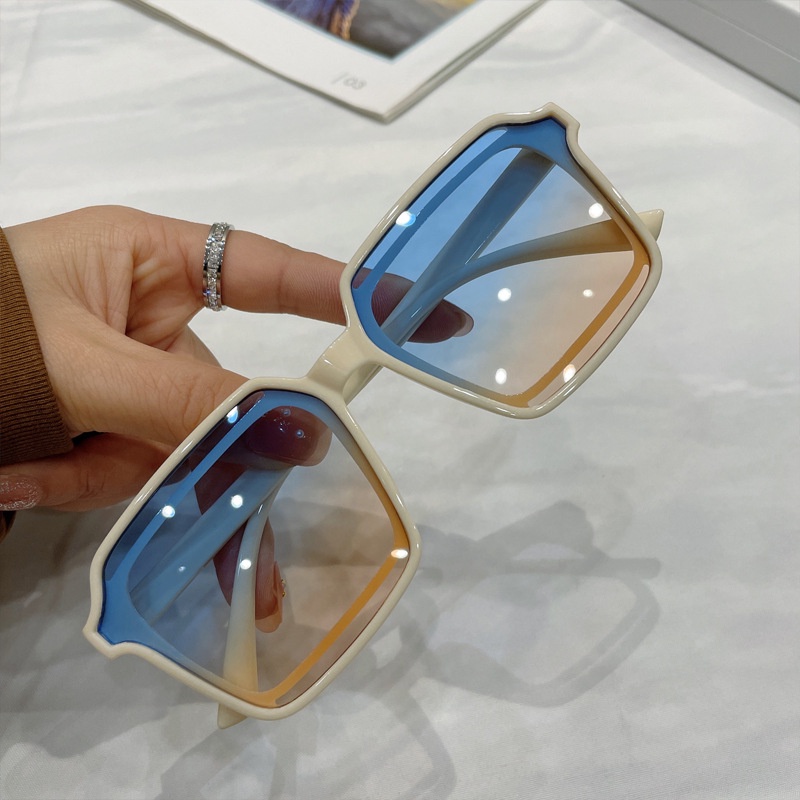 Kính Mát Gọng Lớn Thời Trang Chống Tia UV Phong Cách Retro Cho Nữ 2022