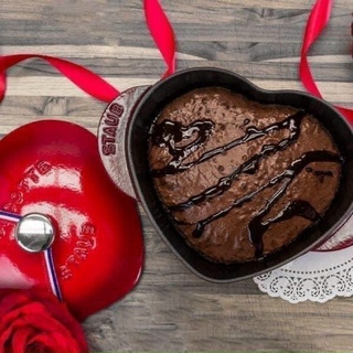 Nồi staub trái tim 20cm