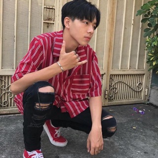 Sơ mi sọc đỏ