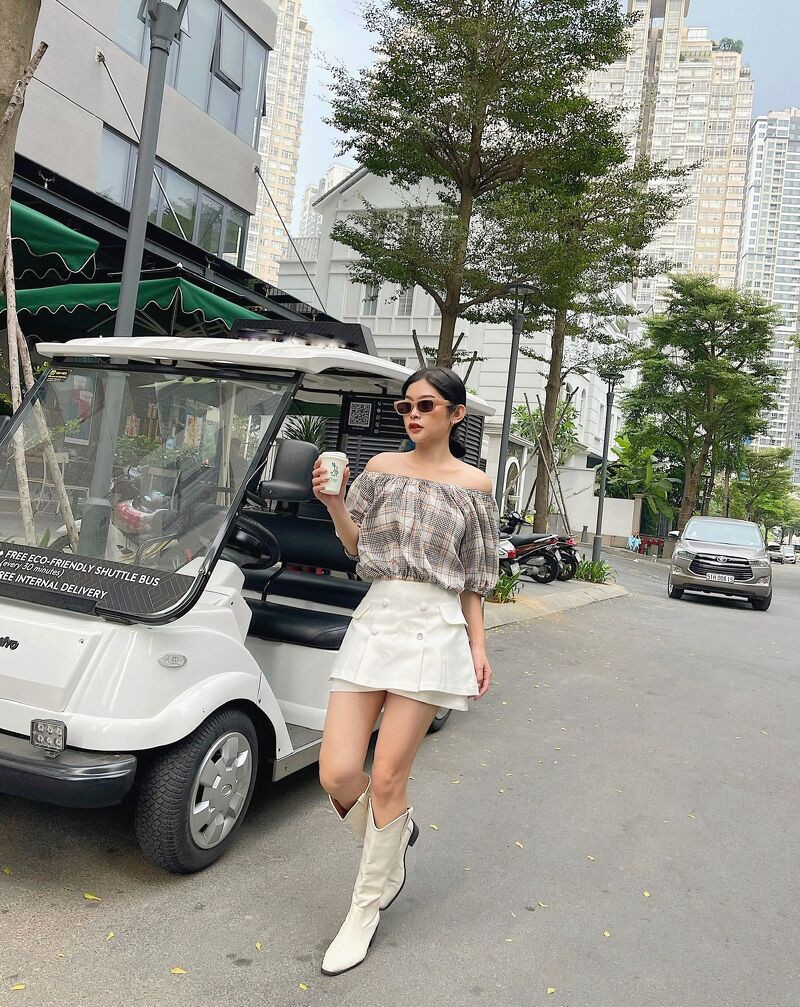 Áo croptop tay raglan cổ tròn MIEU - HMR02_Caro