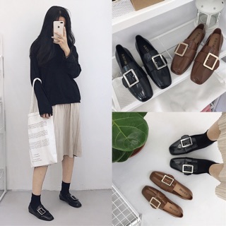 Loafer khoá bản to