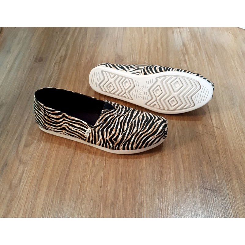 Slipon Toms xịn