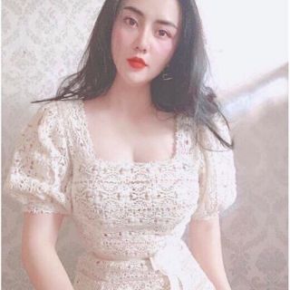 Váy ren cao cấp