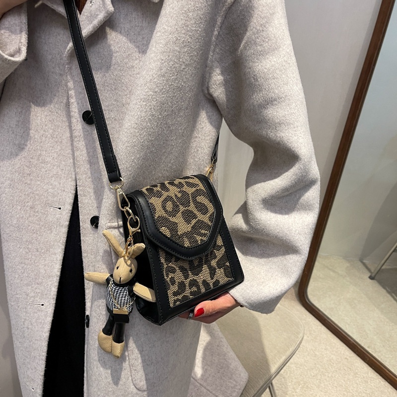 Túi đeo chéo IELGY đựng điện thoại họa tiết hình thoi nhỏ/ da báo đa năng cho nữ