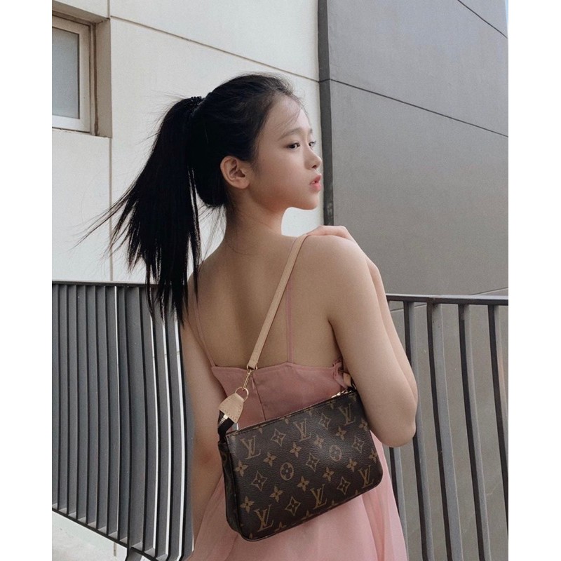 Túi Pochette size 20cm xinh vãi chưởng