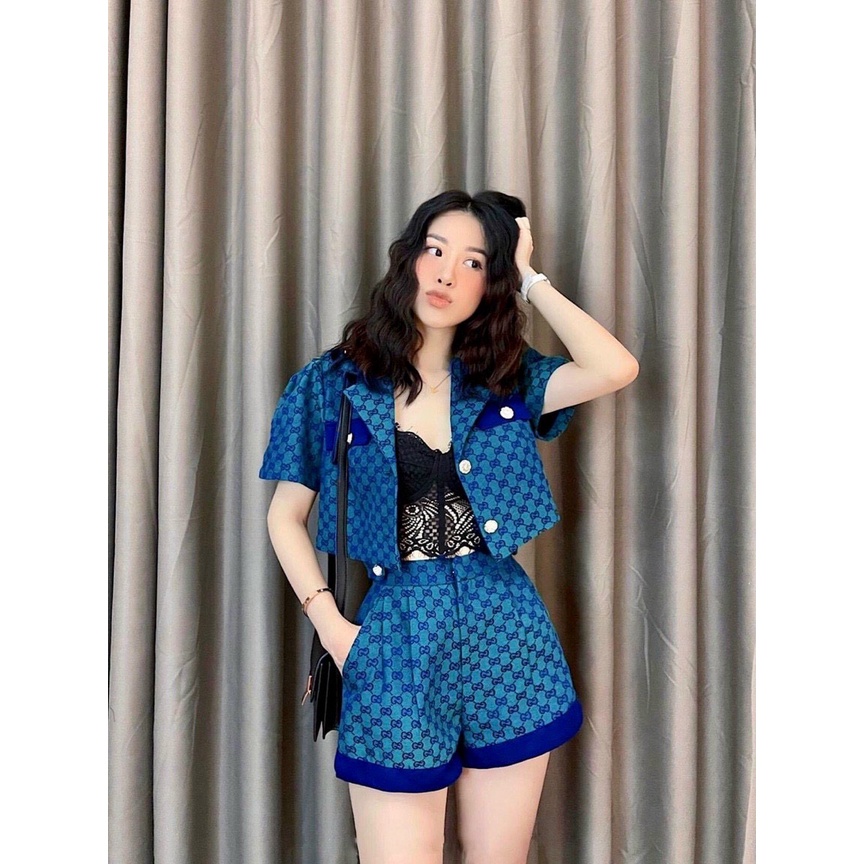 Set bộ 2 món nữ - Áo vest croptop tay ngắn mix quần short cạp cao họa tiết có 2 màu