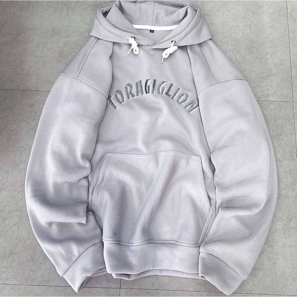 Áo hodie tay dài chữ Tome Tanazi Closet