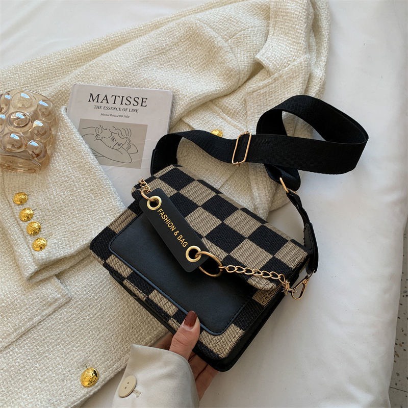 Túi xách đeo chéo nữ dáng vuông chất vải kẻ ô hot hit cá tính PK 419