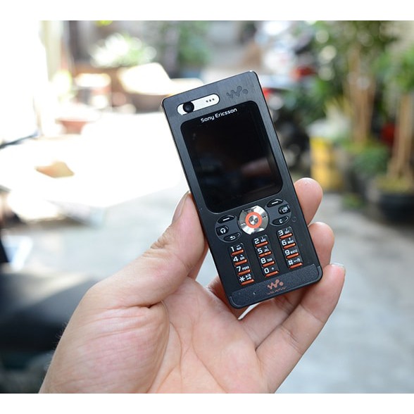 ĐIỆN THOẠI SONY ERICSSON W880I MỎNG NHỎ CHÍNH HÃNG
