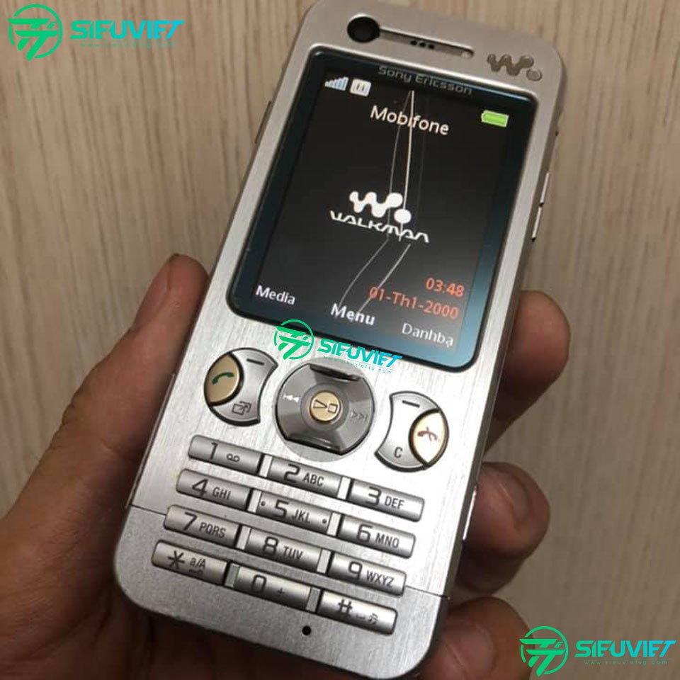 Điện Thoại Sony Ericsson W890i Chính Hãng