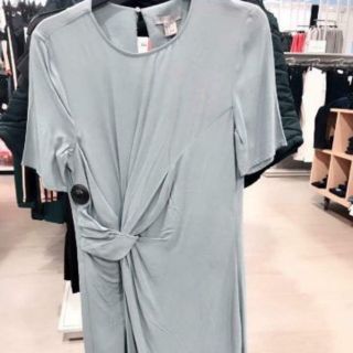 Váy HM sale size 8 (M/L)