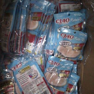 Thức ăn chó mèo