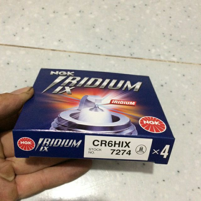 Bugi NGK CR6HIX cho Dream Sirius Jupiter Lexam Chaly Taurus, Future Neo 7274 iridium sản xuất tại Nhật, Made in Japan